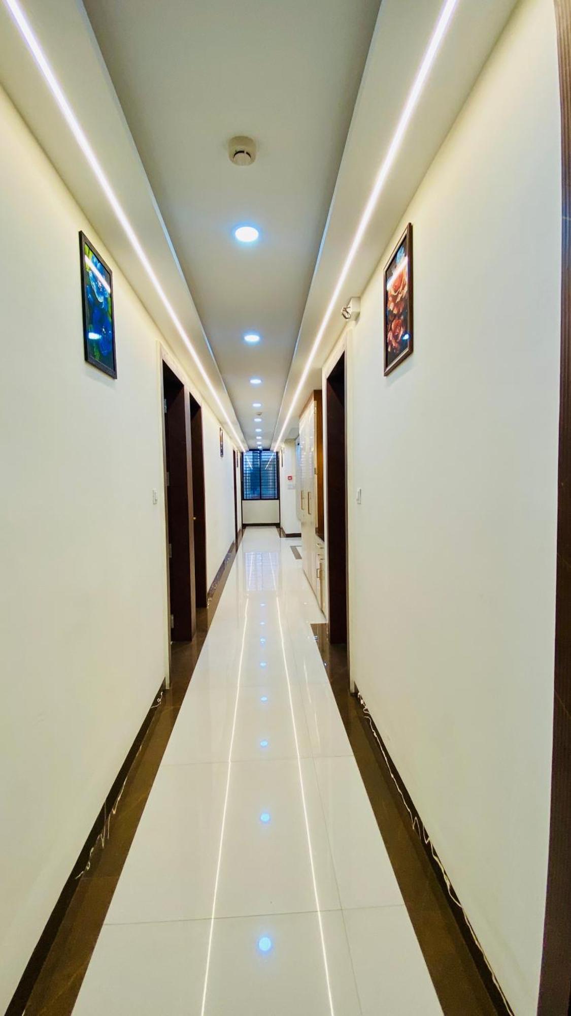 Hotel Aranyasutra Inaya, Indore Exterior photo
